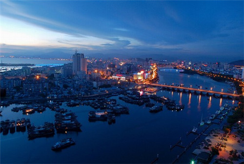 阳春站有什么景点（阳春站有什么景点可以玩）